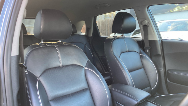 Kia E-Niro 150kW 3 64kWh 5dr Auto Electric Estate